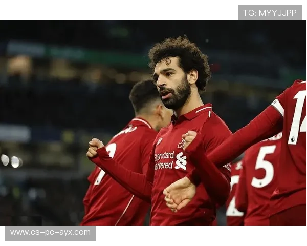 富勒姆通过侧翼压上创造早期机会：精妙战术解析