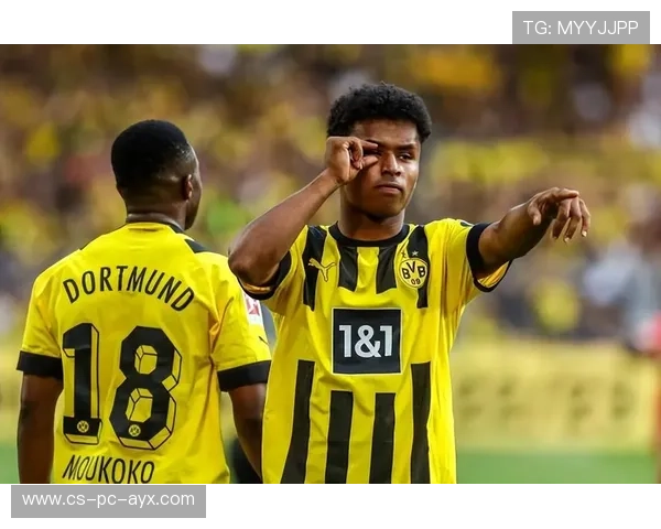 多特边路纵深拉满,阿德耶米展示速度天赋